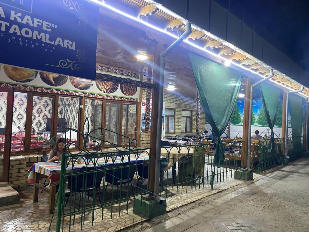 Central Park Hostel Хіва Екстер'єр фото