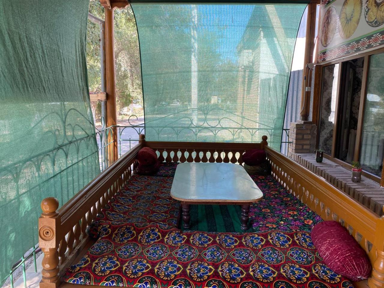 Central Park Hostel Хіва Екстер'єр фото