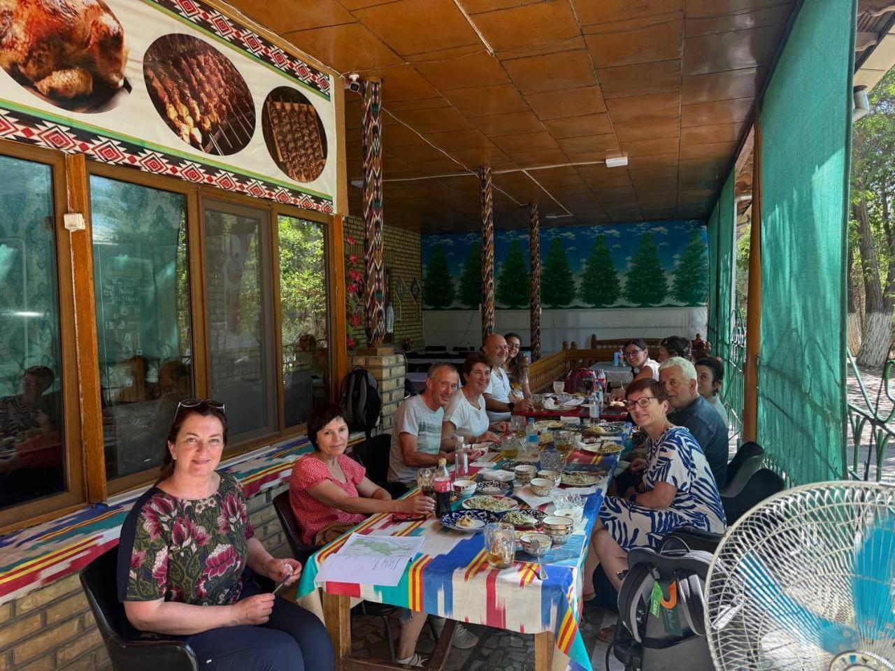 Central Park Hostel Хіва Екстер'єр фото